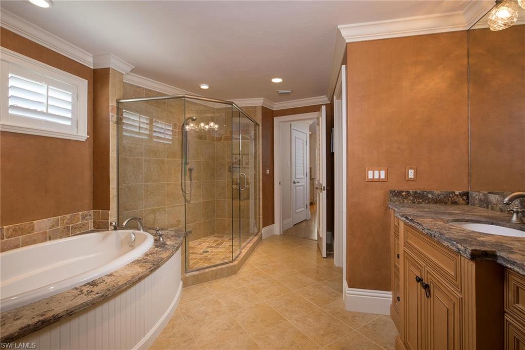 PARK SHORE - Residential