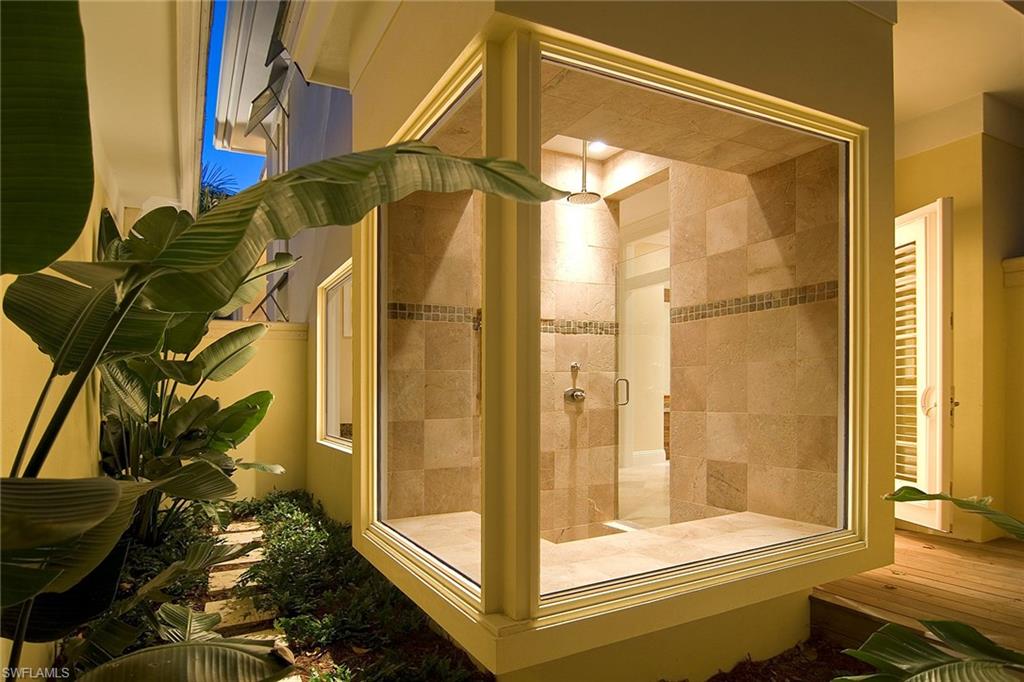 PARK SHORE - Residential