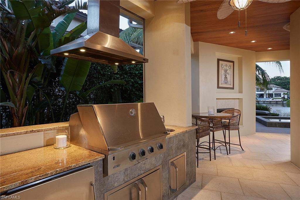 PARK SHORE - Residential