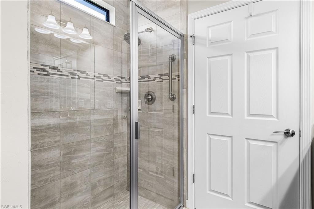 CORKSCREW SHORES - Residential