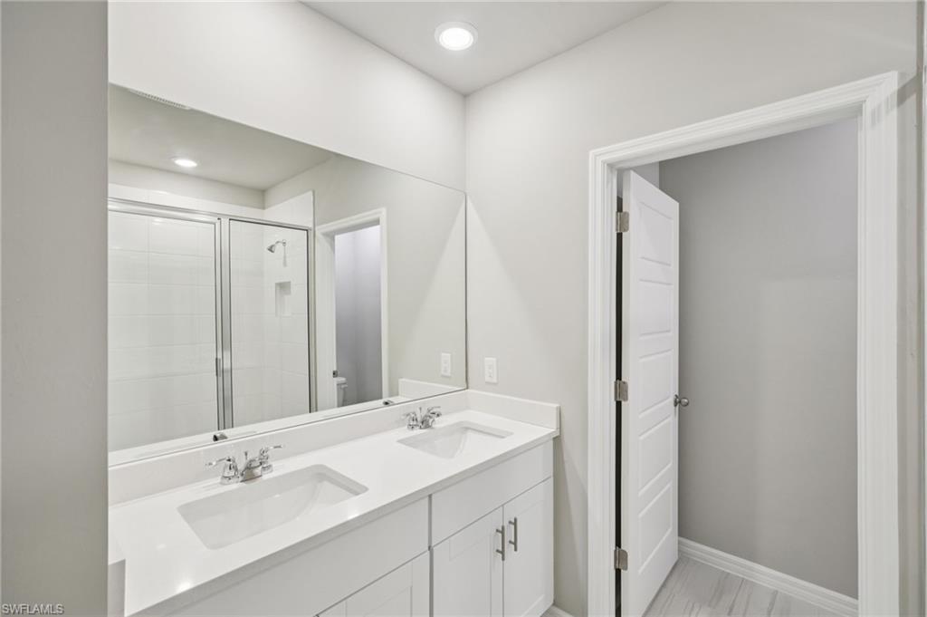 CRESCENT LAKES - Residential