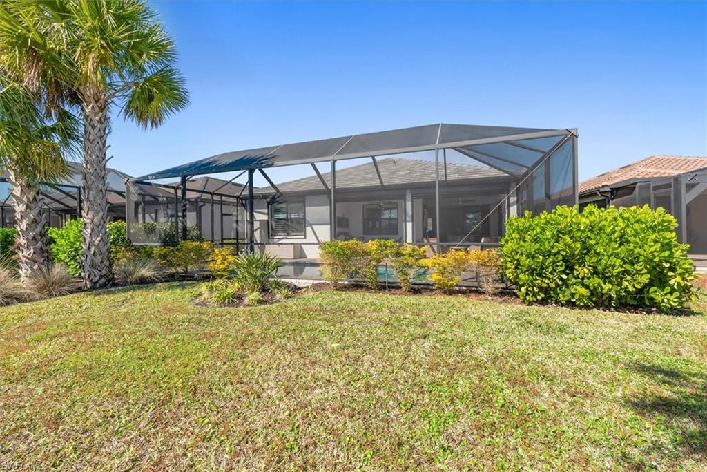 HAMPTON LAKES - Residential