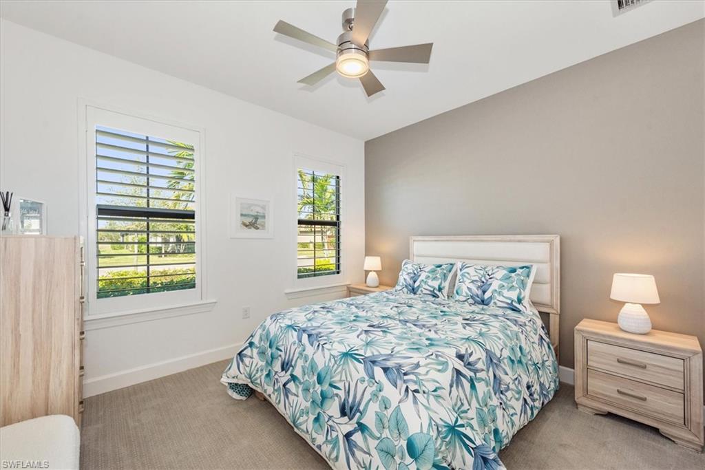 HAMPTON LAKES - Residential