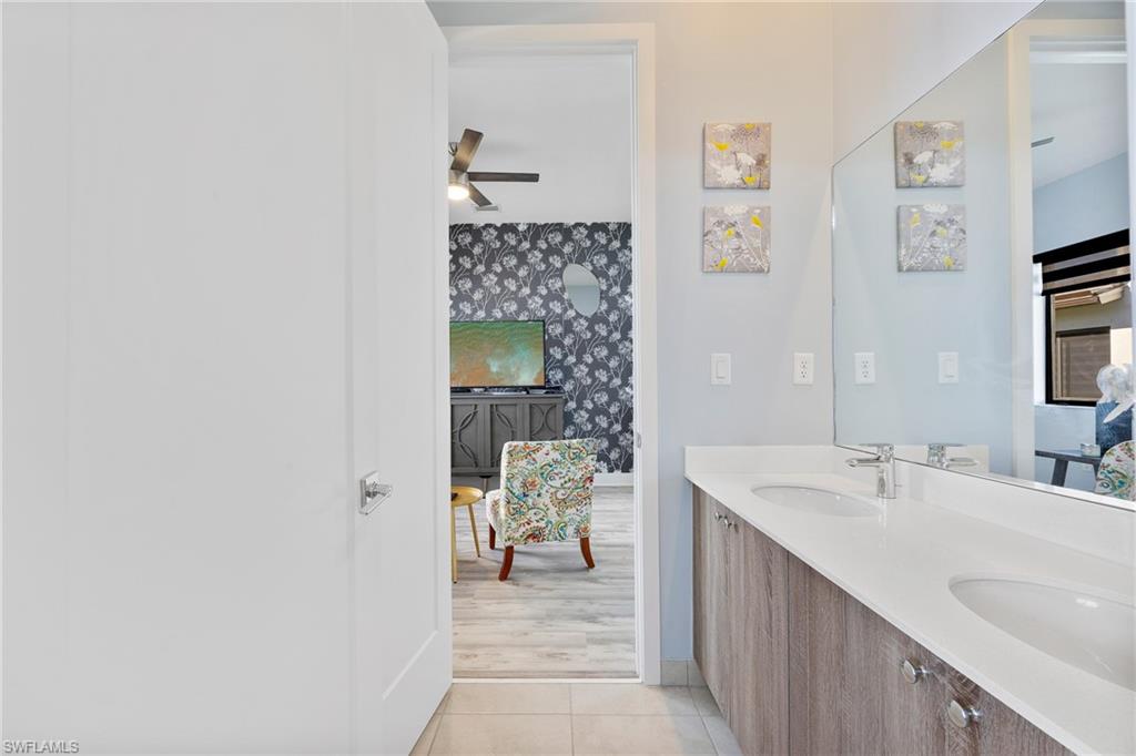 MAPLE RIDGE - Residential