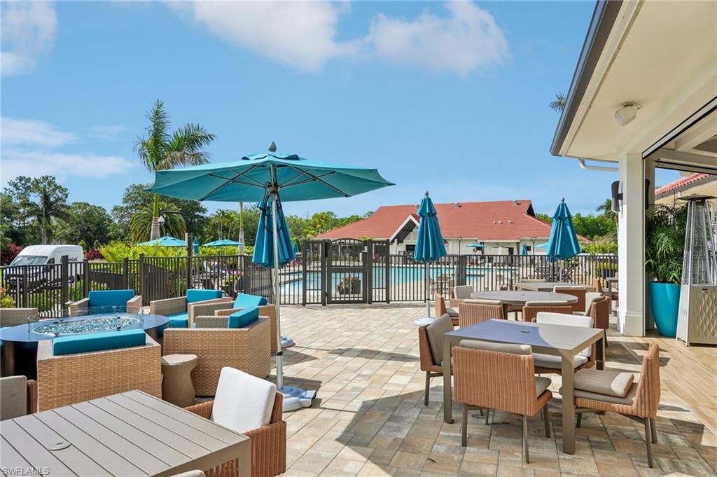 COUNTRY MANOR - Residential