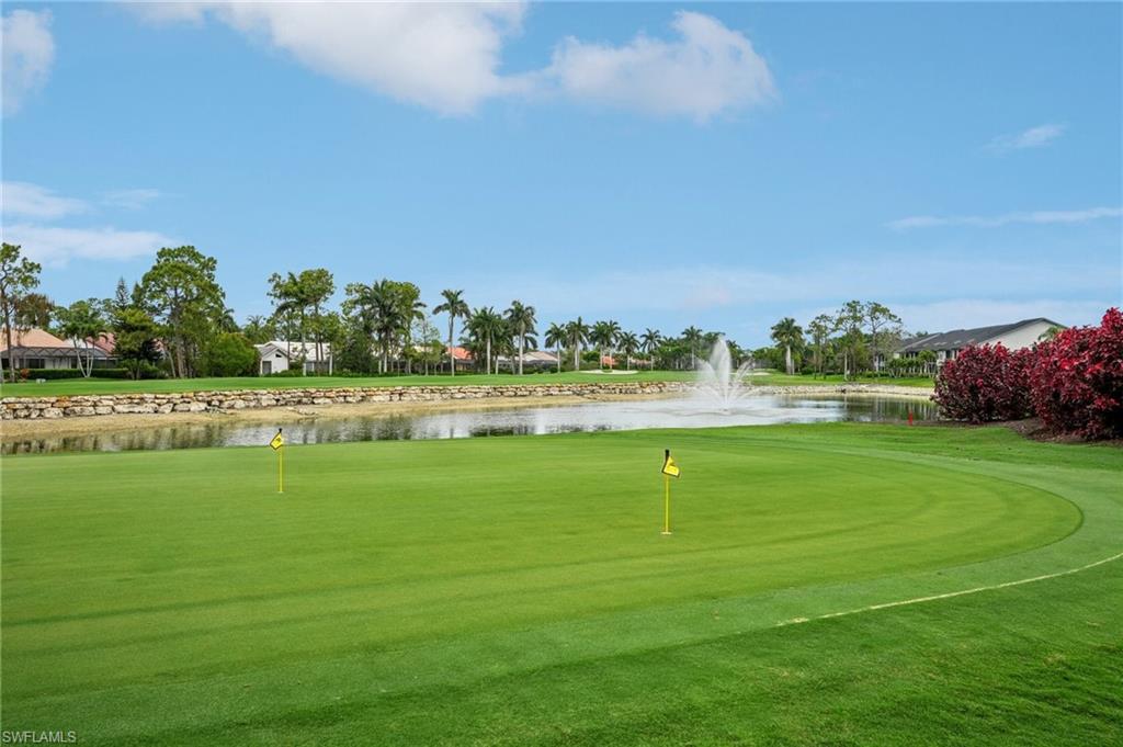 COUNTRY MANOR - Residential