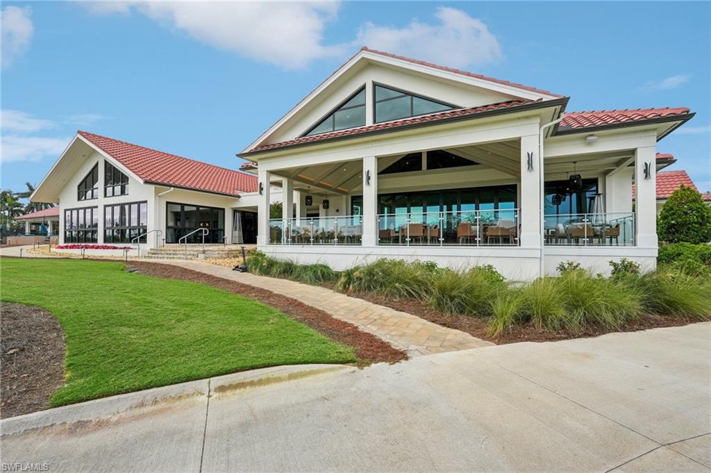 COUNTRY MANOR - Residential