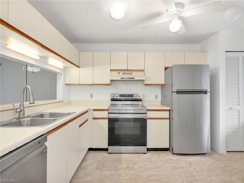 WOODMERE LAKE CLUB - Residential