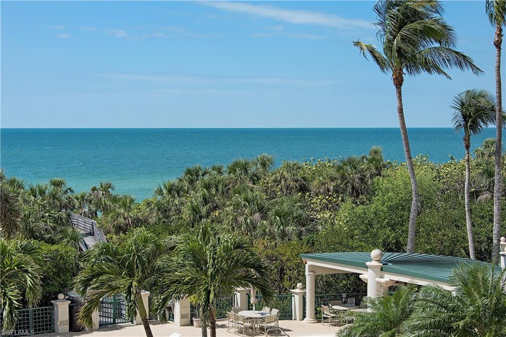 CARLYSLE AT BAY COLONY - Residential