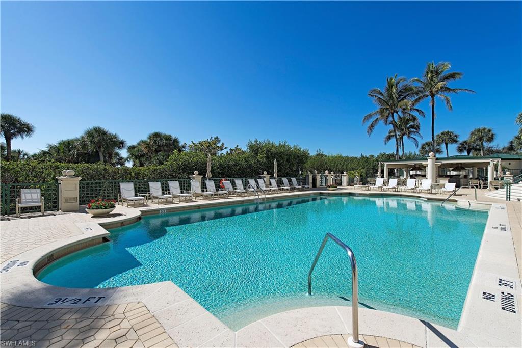 CARLYSLE AT BAY COLONY - Residential