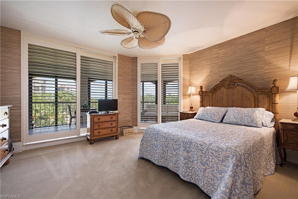 CARLYSLE AT BAY COLONY - Residential