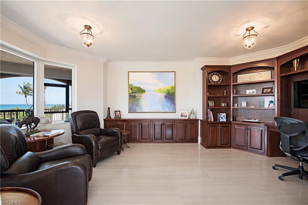 CARLYSLE AT BAY COLONY - Residential