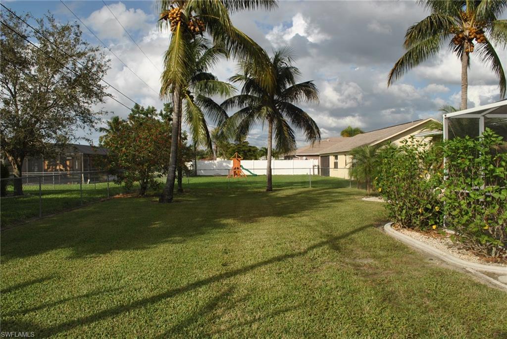 CAPE CORAL - Residential