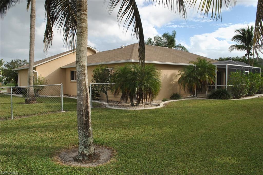 CAPE CORAL - Residential