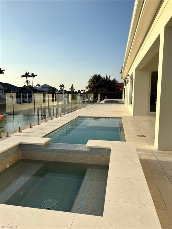 MARCO BEACH - Residential