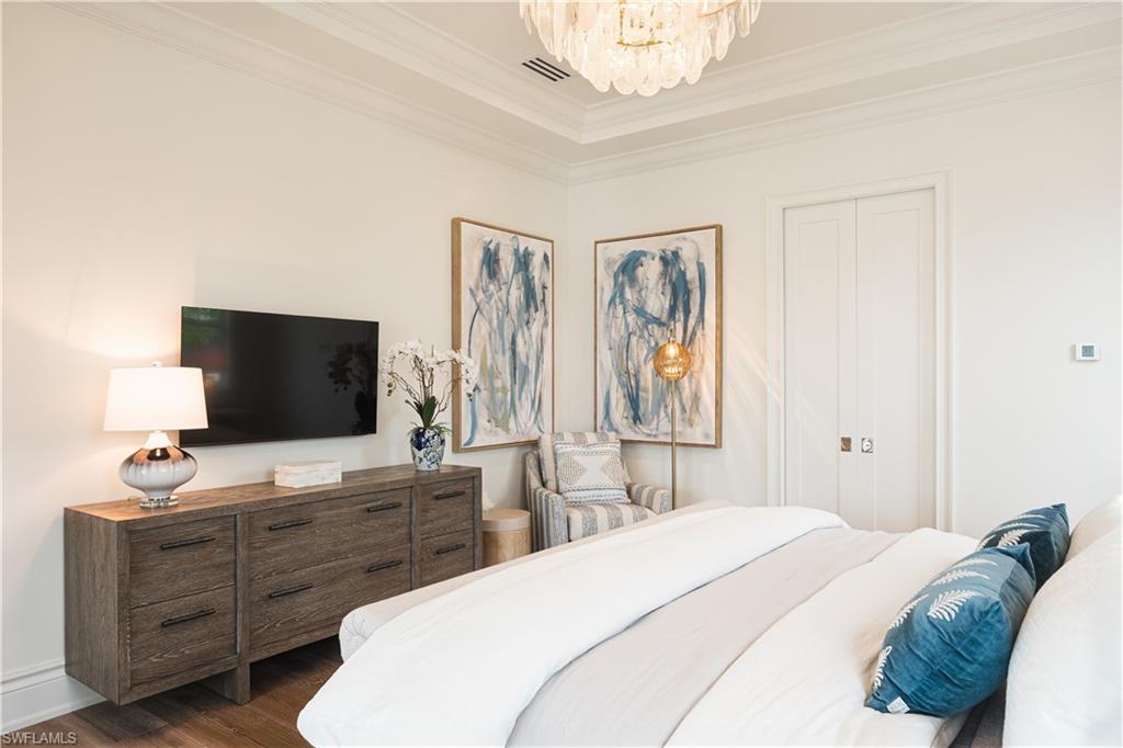 MARCO BEACH - Residential