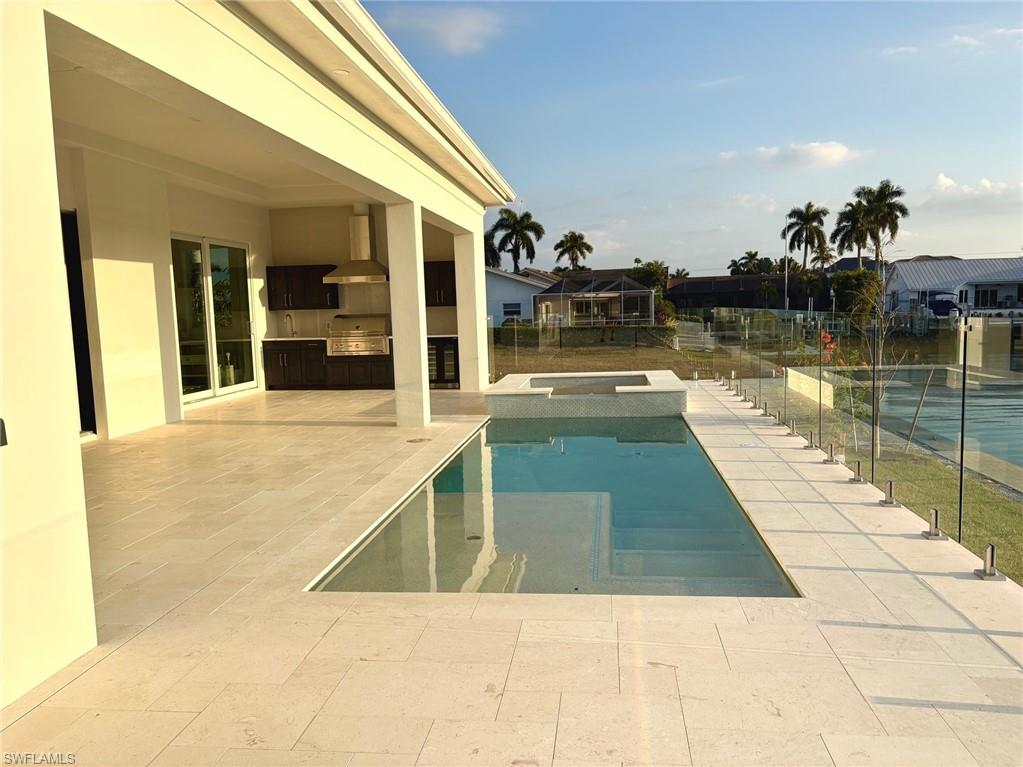 MARCO BEACH - Residential