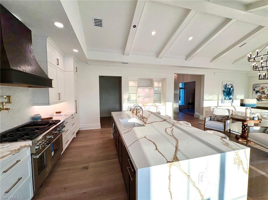 MARCO BEACH - Residential