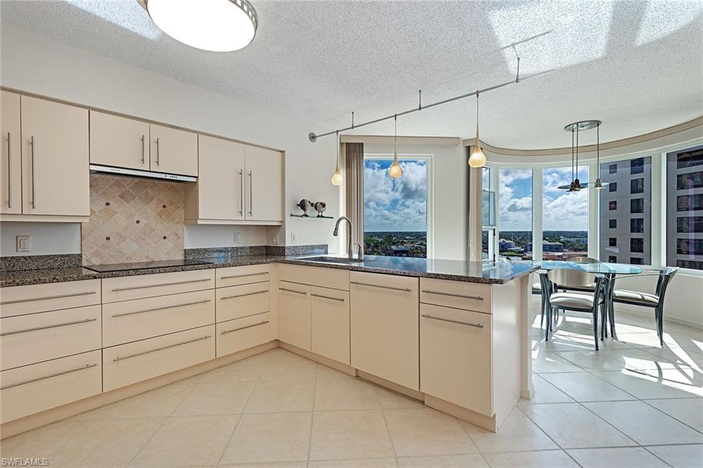 4251 Gulf Shore BLVD N 11B