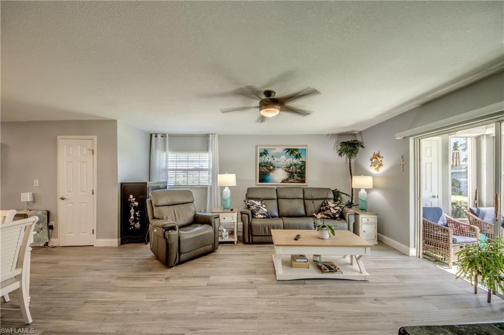 FOXMOOR CONDO II - Residential