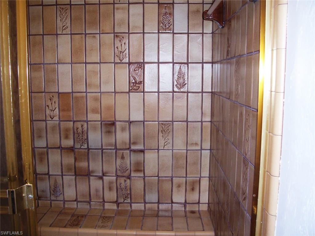 WOODCREST VILLAGE - Residential