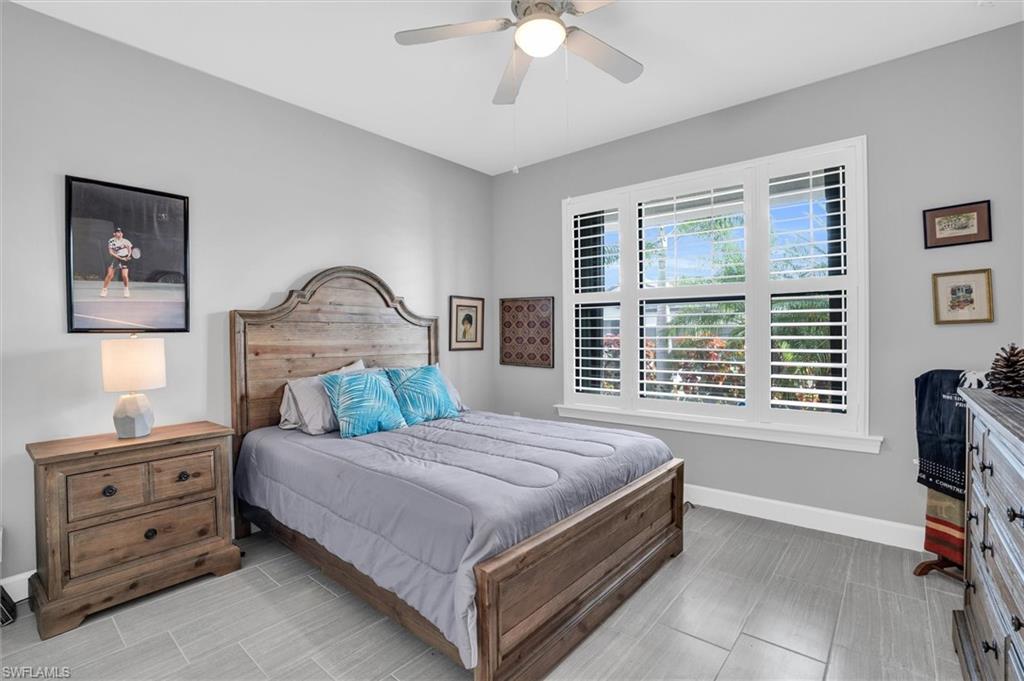 CORKSCREW SHORES - Residential