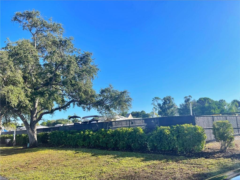 SPRING CREEK VILLAGE - Land