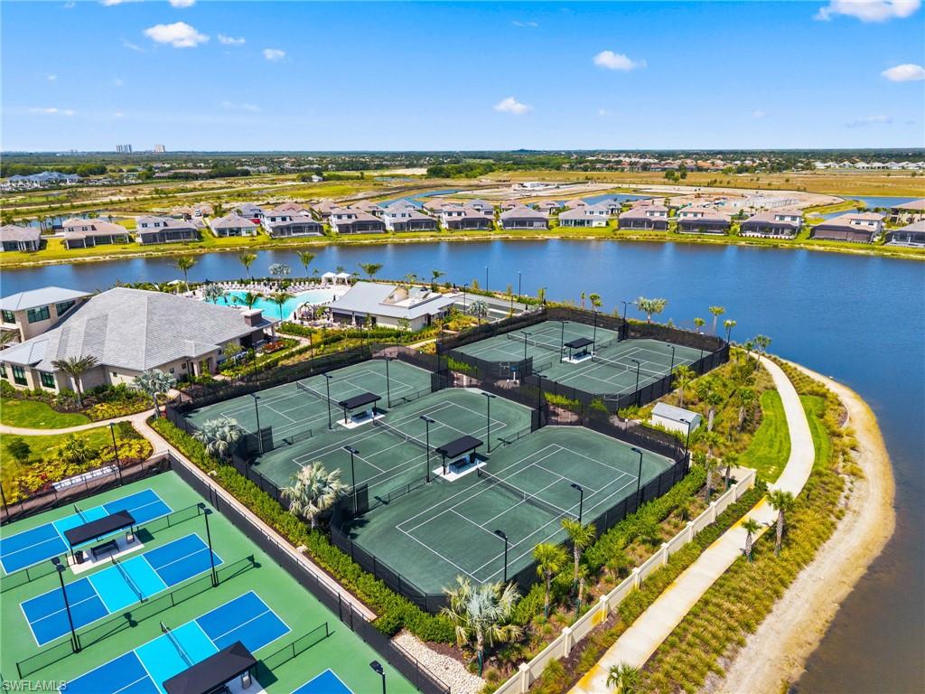 ESPLANADE BY THE ISLANDS - Residential