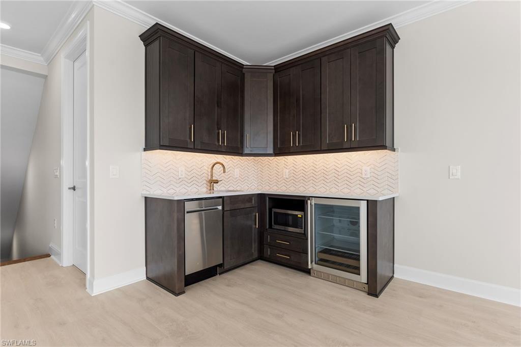 ESPLANADE BY THE ISLANDS - Residential