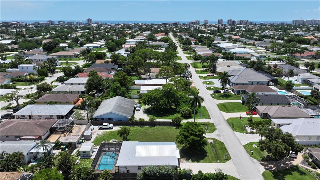 NAPLES PARK - Residential