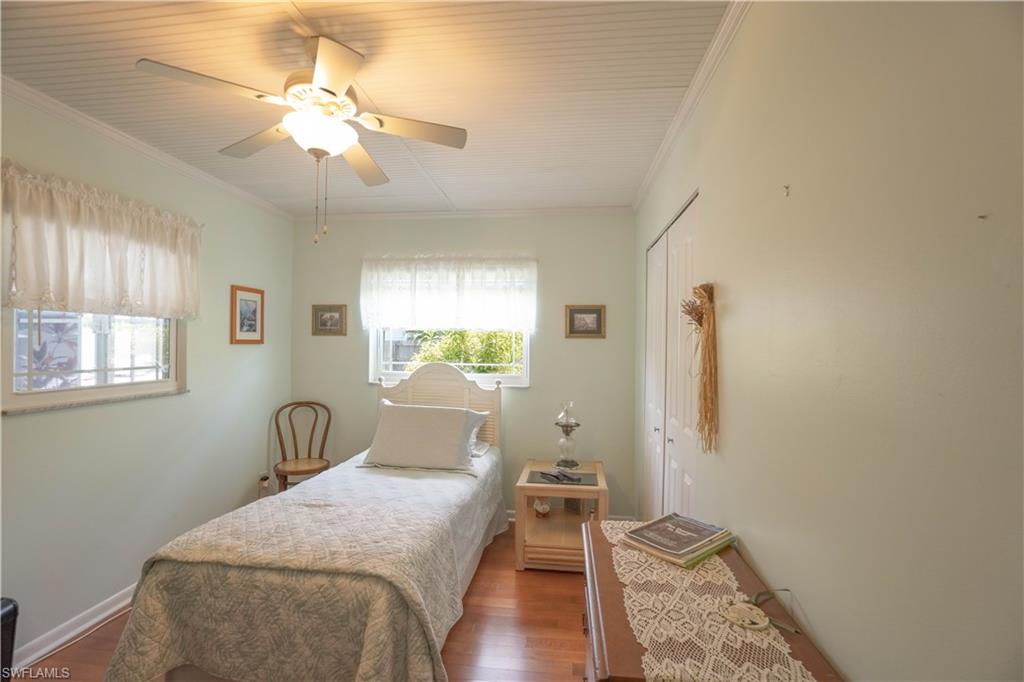 NAPLES PARK - Residential