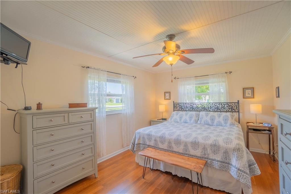 NAPLES PARK - Residential