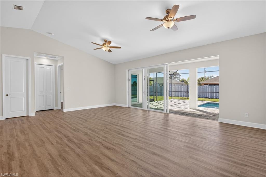 CAPE CORAL - Residential