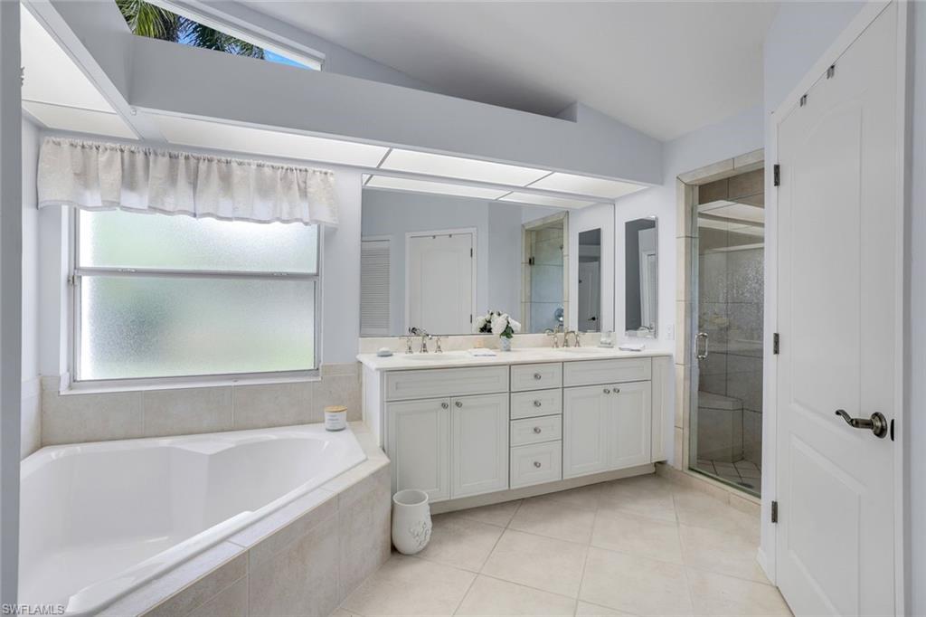 BERKSHIRE LAKES - Residential