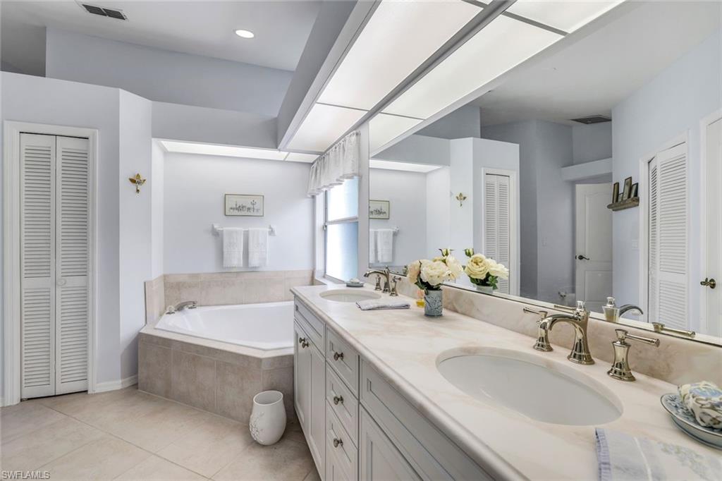 BERKSHIRE LAKES - Residential