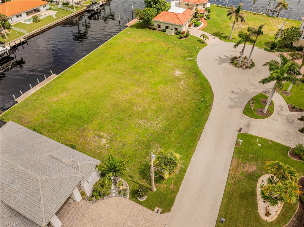 PUNTA GORDA ISLES - Land