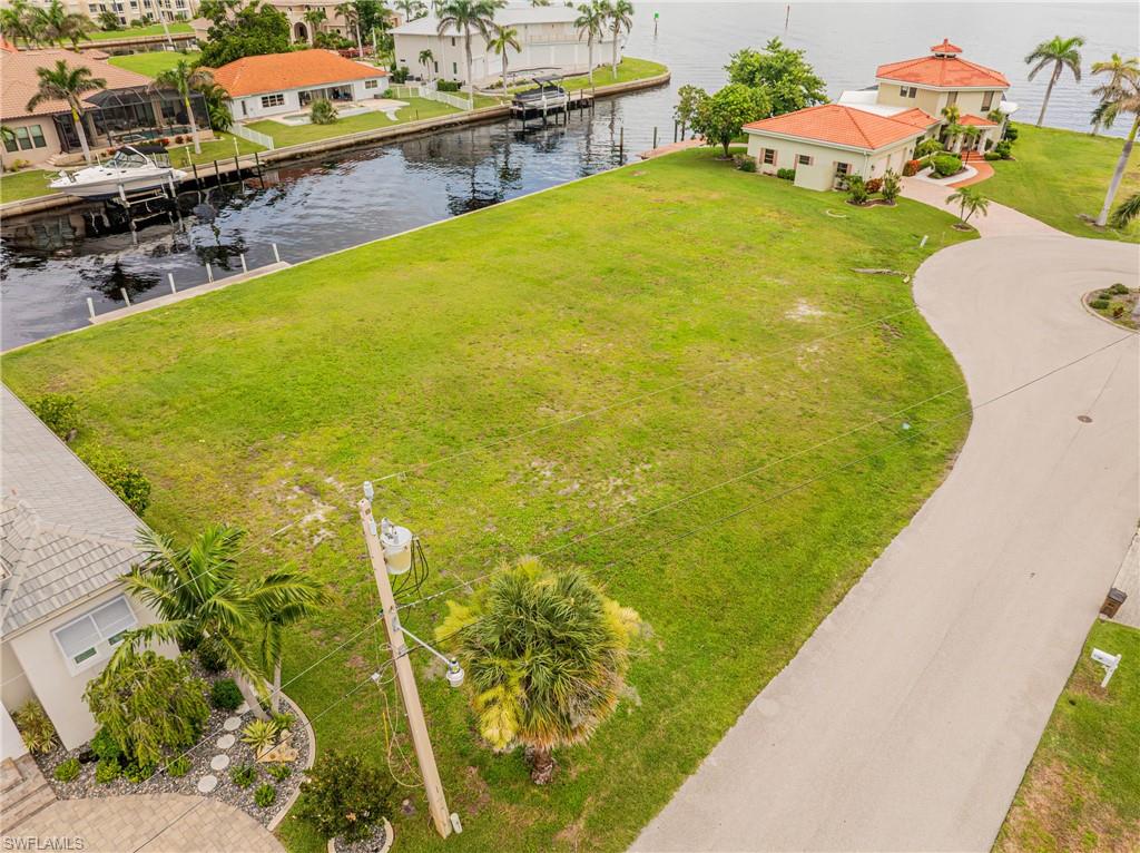 PUNTA GORDA ISLES - Land