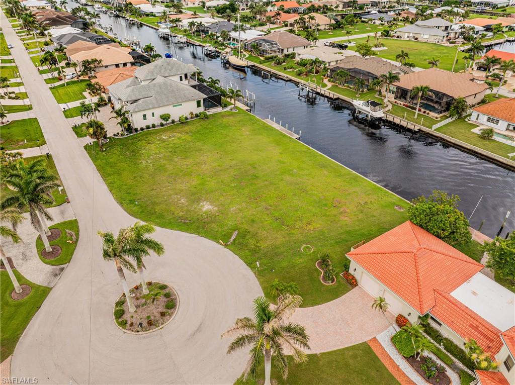 PUNTA GORDA ISLES - Land