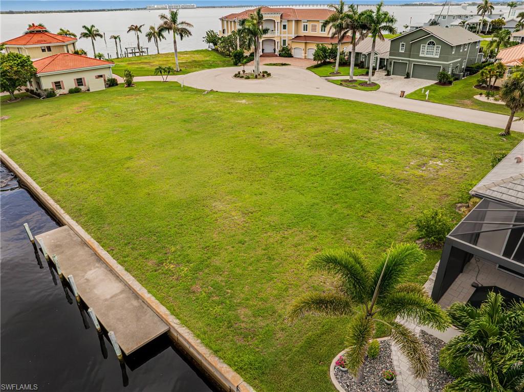 PUNTA GORDA ISLES - Land