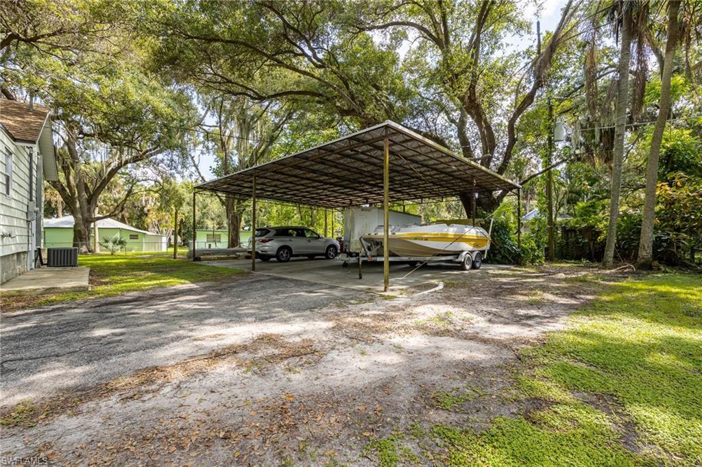 RUSSELL PARK - Residential