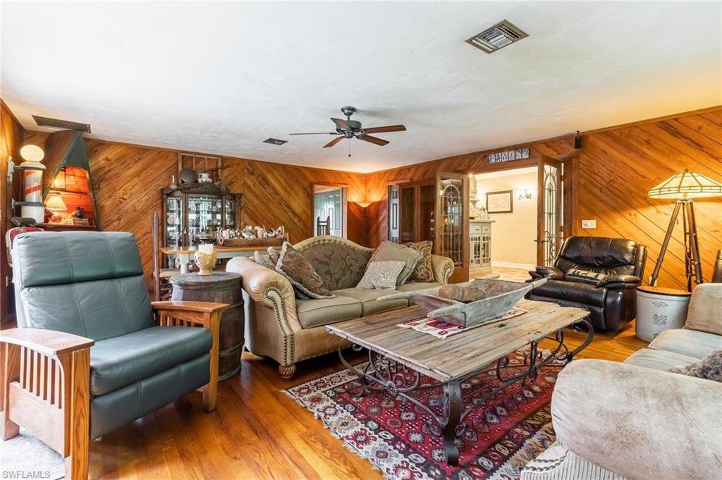 RUSSELL PARK - Residential