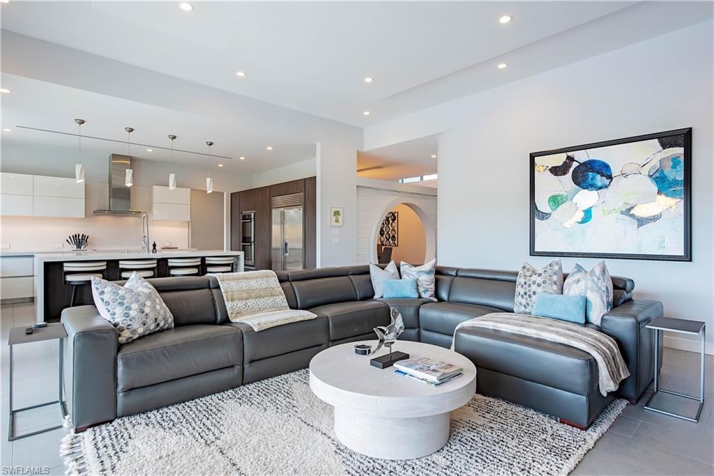 ROYAL HARBOR - Residential