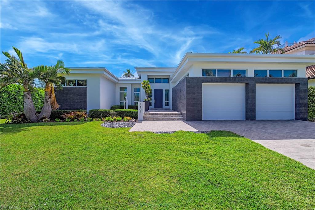 ROYAL HARBOR - Residential