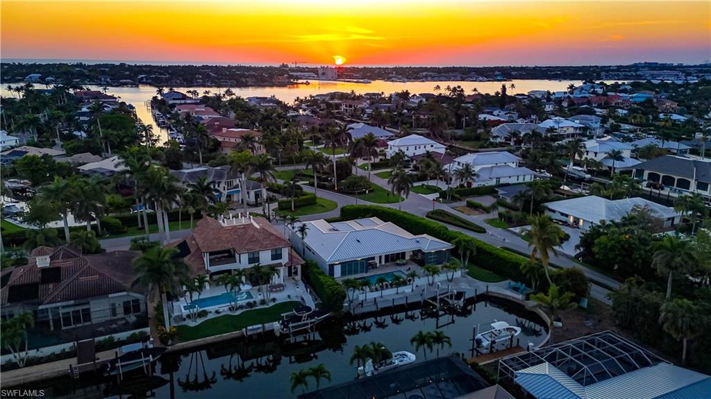 ROYAL HARBOR - Residential