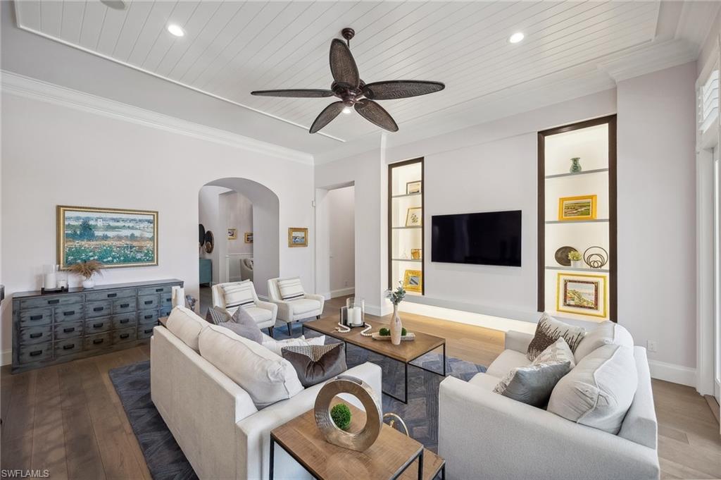 MONTEREY - Residential