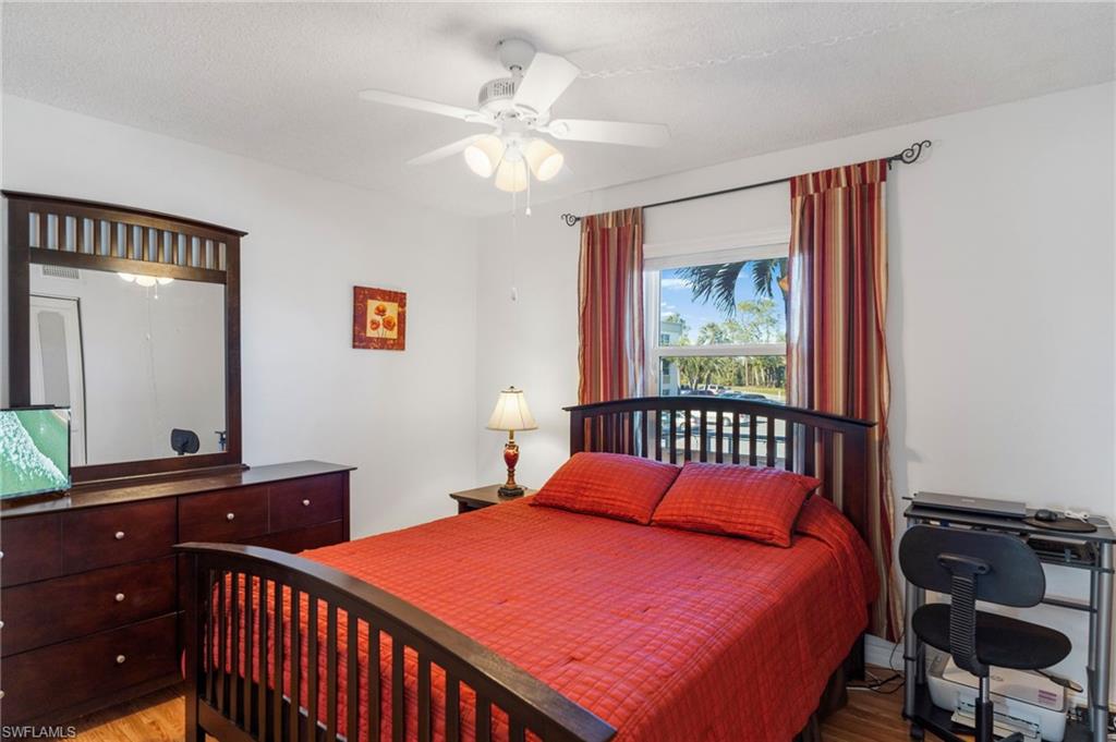 SEVEN LAKES - Residential