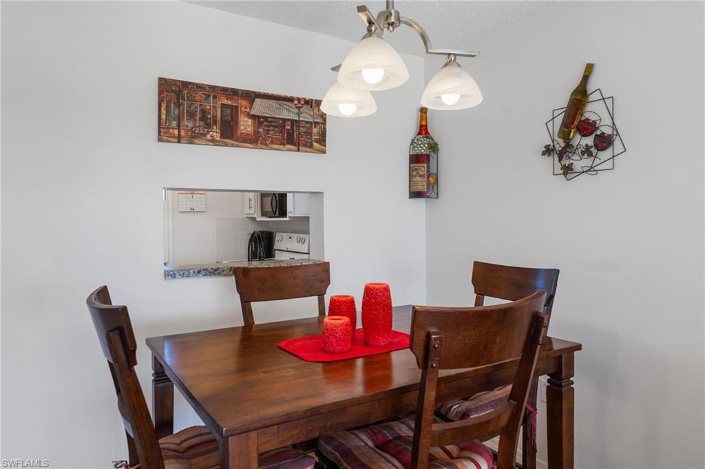 SEVEN LAKES - Residential