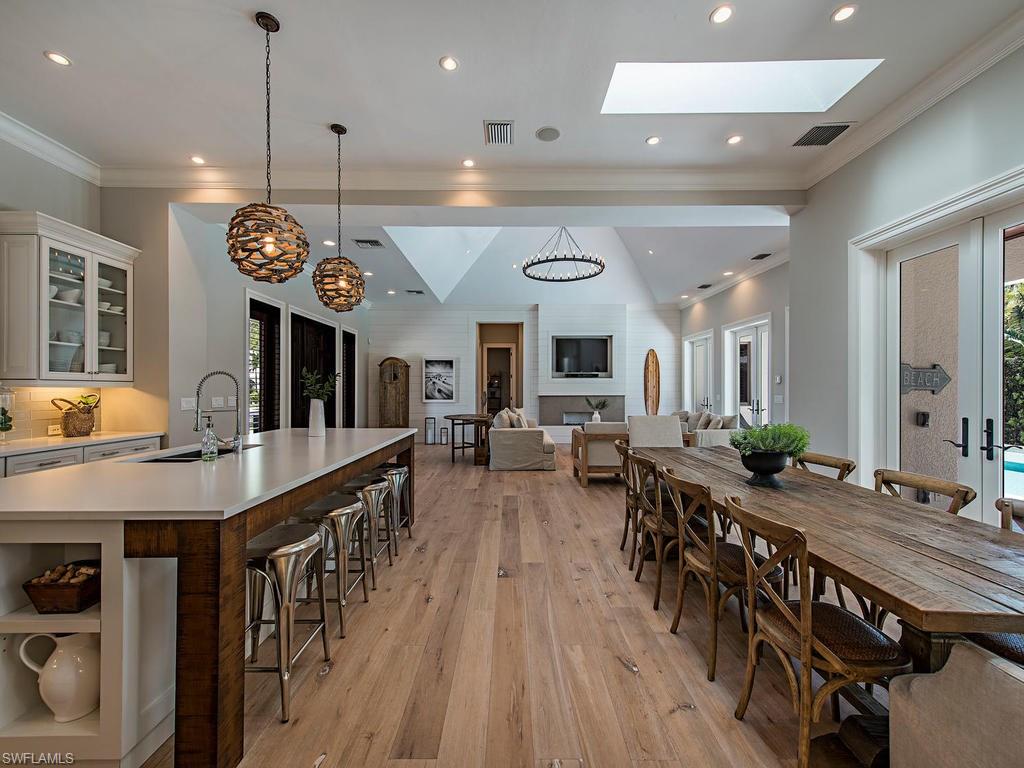 OLDE NAPLES - Residential