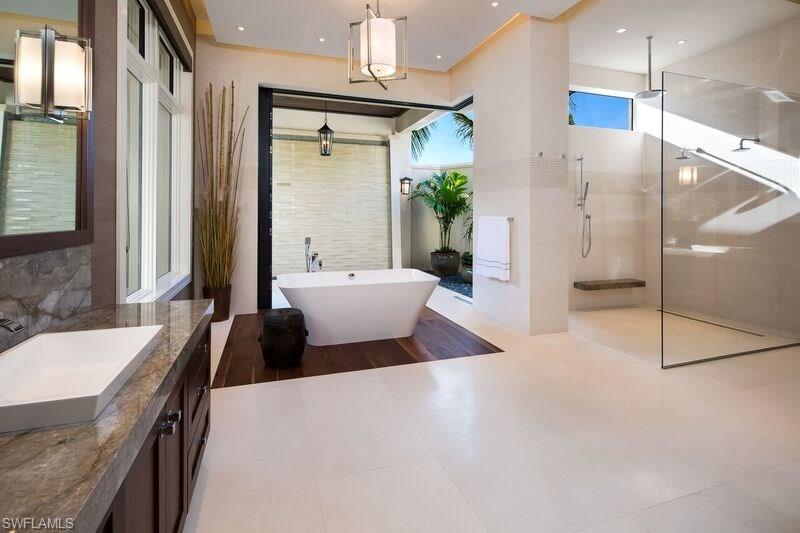 QUAIL WEST - Residential