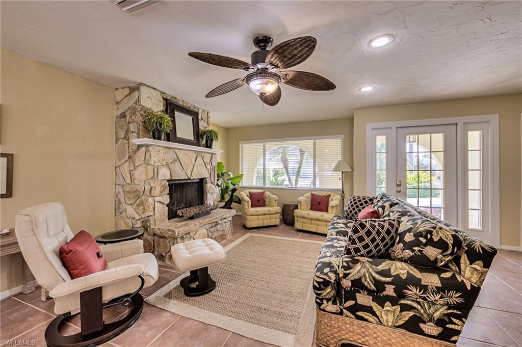 FAIRVIEW ISLES - Residential